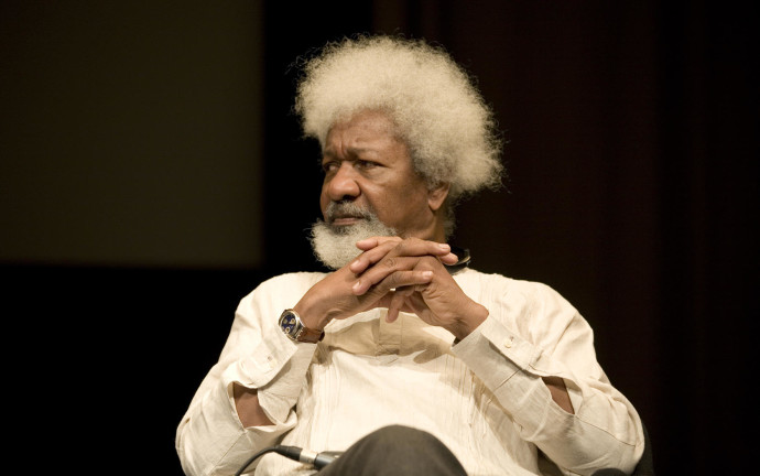 wole soyinka2b 690x432 5 Escritores africanos que você precisa conhecer