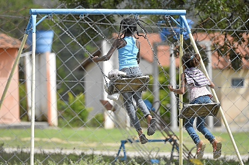 Garotas quilombolas de 10 a 14 anos são vítimas de escravidão sexual em Cavalcante (GO) meninas quilombolas