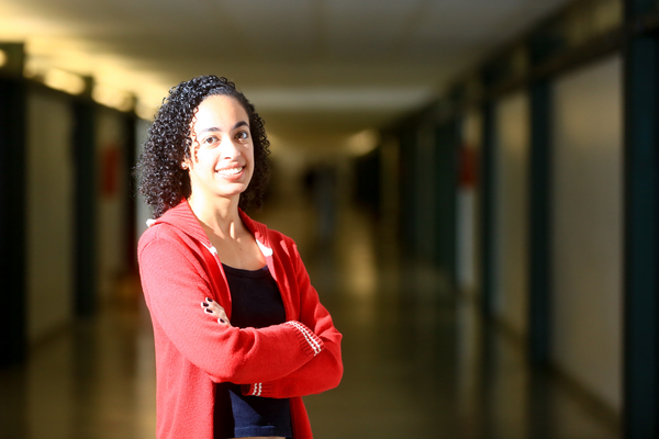 Brasília(DF), 14/01/2016 - Na foto, Aline Matos - Feminismo e filosofia - curso de verão oferece aulas de feminismo na UnB. Foto: Rafaela Felicciano/Metrópoles