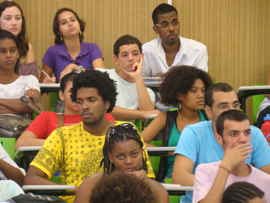 JovensNegrosUniversidade