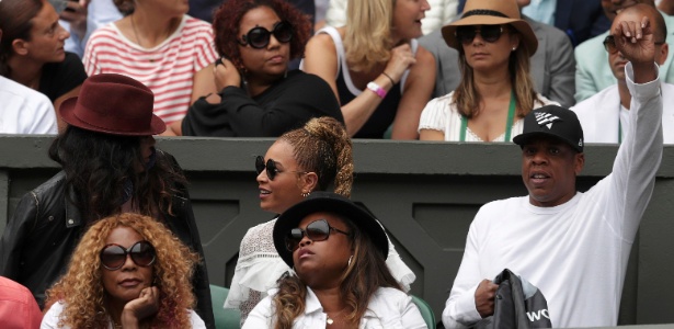 beyonce-e-jay-z-no-camarote-de-serena-williams-durante-final-de-wimbledon-1468074829720_615x300