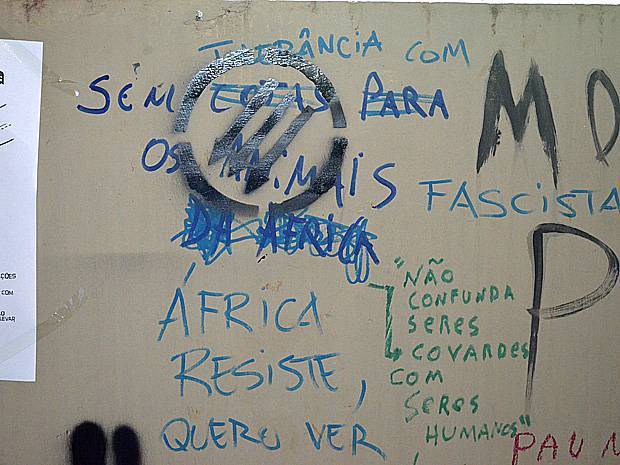 pichacao racista2