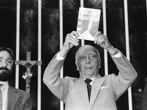 Juristas: após 25 anos, Brasil ainda não cumpre objetivos da Constituição