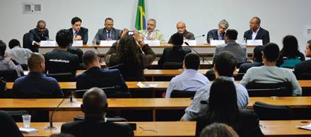 Giovanni-1-debate-no-senado-usar-dentro1