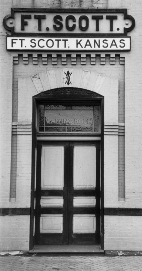 Entrada da estação de trem, Fort Scott, Kansas, 1950