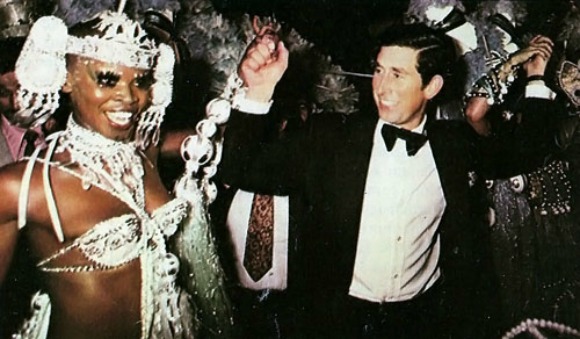pinah_encantando_o_principe_charles_na_passarela_do_samba_miguel_andrade_(picasa]