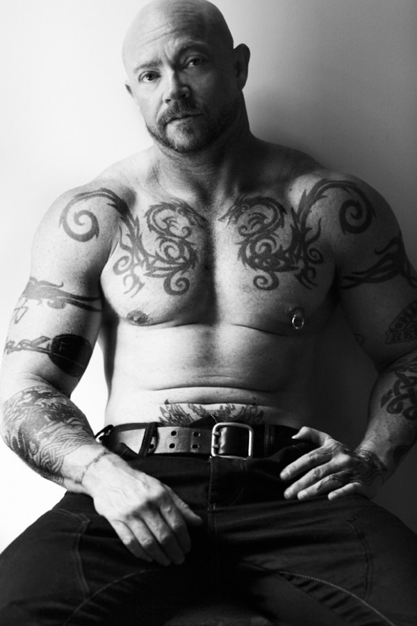 Buck Angel já foi Susan. H ou M?