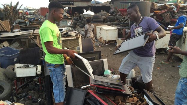 Agbogbloshie é um dos maiores "cemitérios de eletrônicos" do mundo