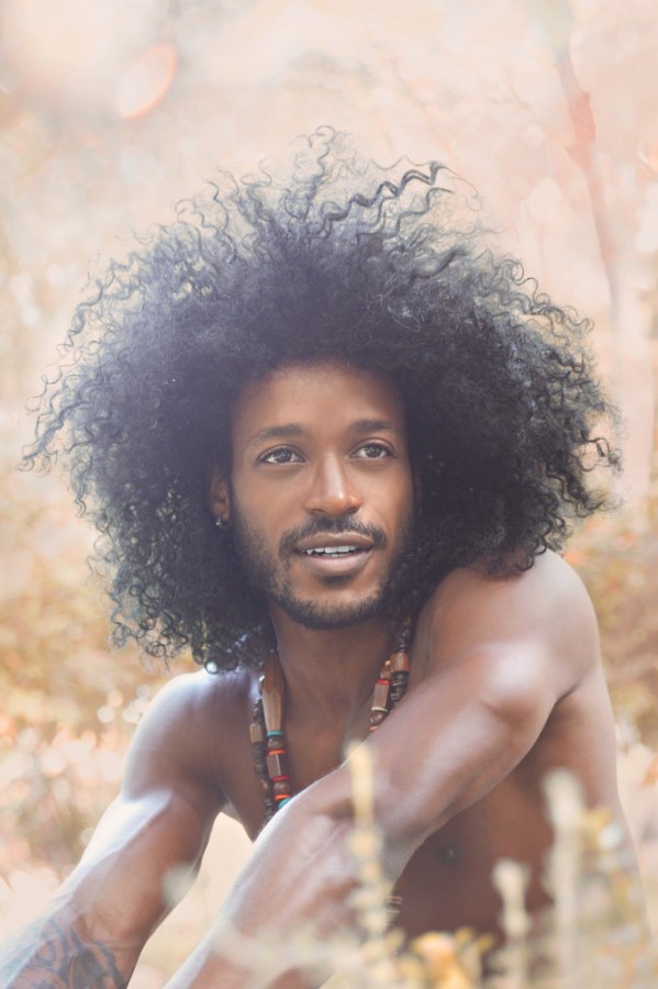 mequetrefismos-blackpower-corte-afro-masculino-682x1024