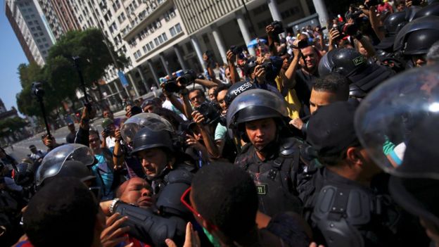 para-grupo-e-preciso-rever-o-papel-da-policia-de-repressora-para-mediadora