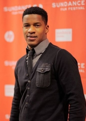 o-diretor-nate-parker-posa-durante-o-festival-de-sundance-1472494674633_300x420