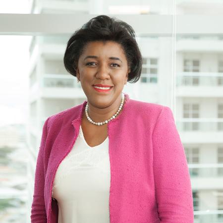 rachel-maia-45-anos-ceo-da-pandora-no-brasil-personagem-da-materia-de-uol-comportamento-negros-em-posicao-de-destaque-contam-os-obstaculos-que-venceram-na-carreira-1473174729985_v2_450x450