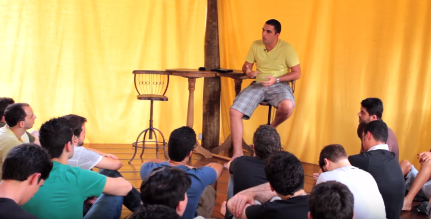 captura-de-tela-2015-09-29-as-01-47-17