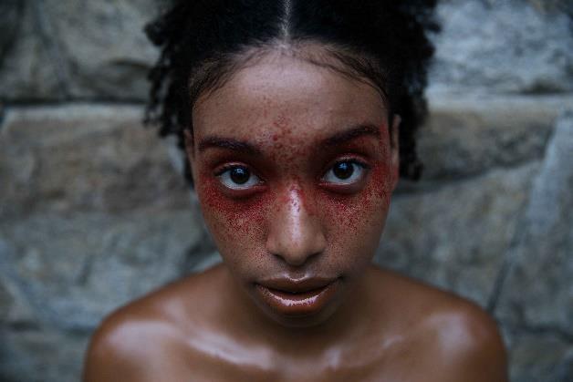 16. Frame do filme KBELA. Yasmin Thayná, 2015. Foto: Alile Dara.
