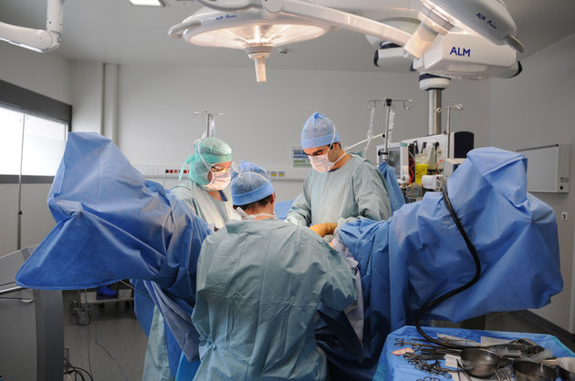 Departamento de urologia na sala de operação