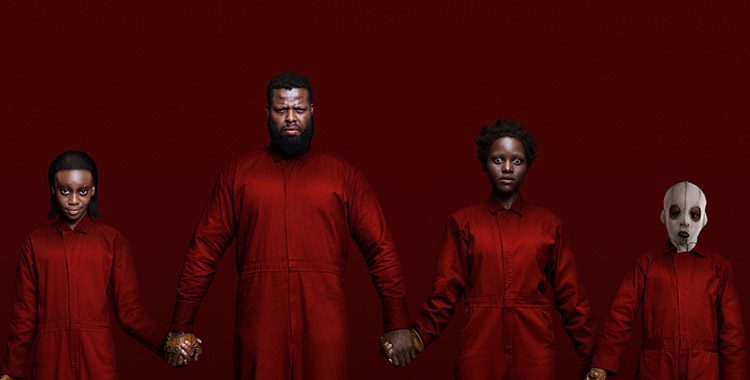 Familia negra do filme nós, um filme de terror
