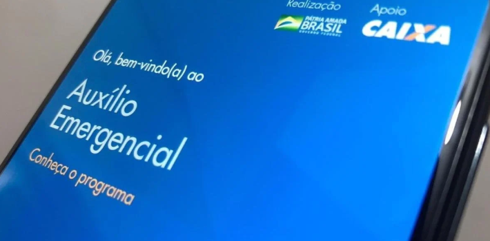 Imagem da tela de um celular com o app do auxilio emergencial aberto