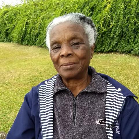 Diva Guimarães, professora que comoveu a Flip ao falar de racismo, morre aos 85 anos em Curitiba