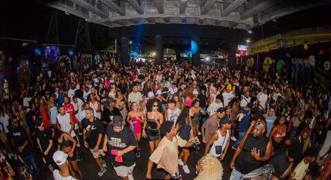 Baile Charme de Madureira: notícia no NY Times, evento criado há 35 anos é patrimônio do Rio, centro da cultura negra e já inspirou novelas